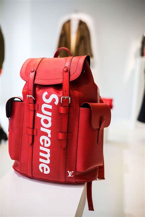 collection supreme louis vuitton prix|Louis Vuitton x supreme cartera.